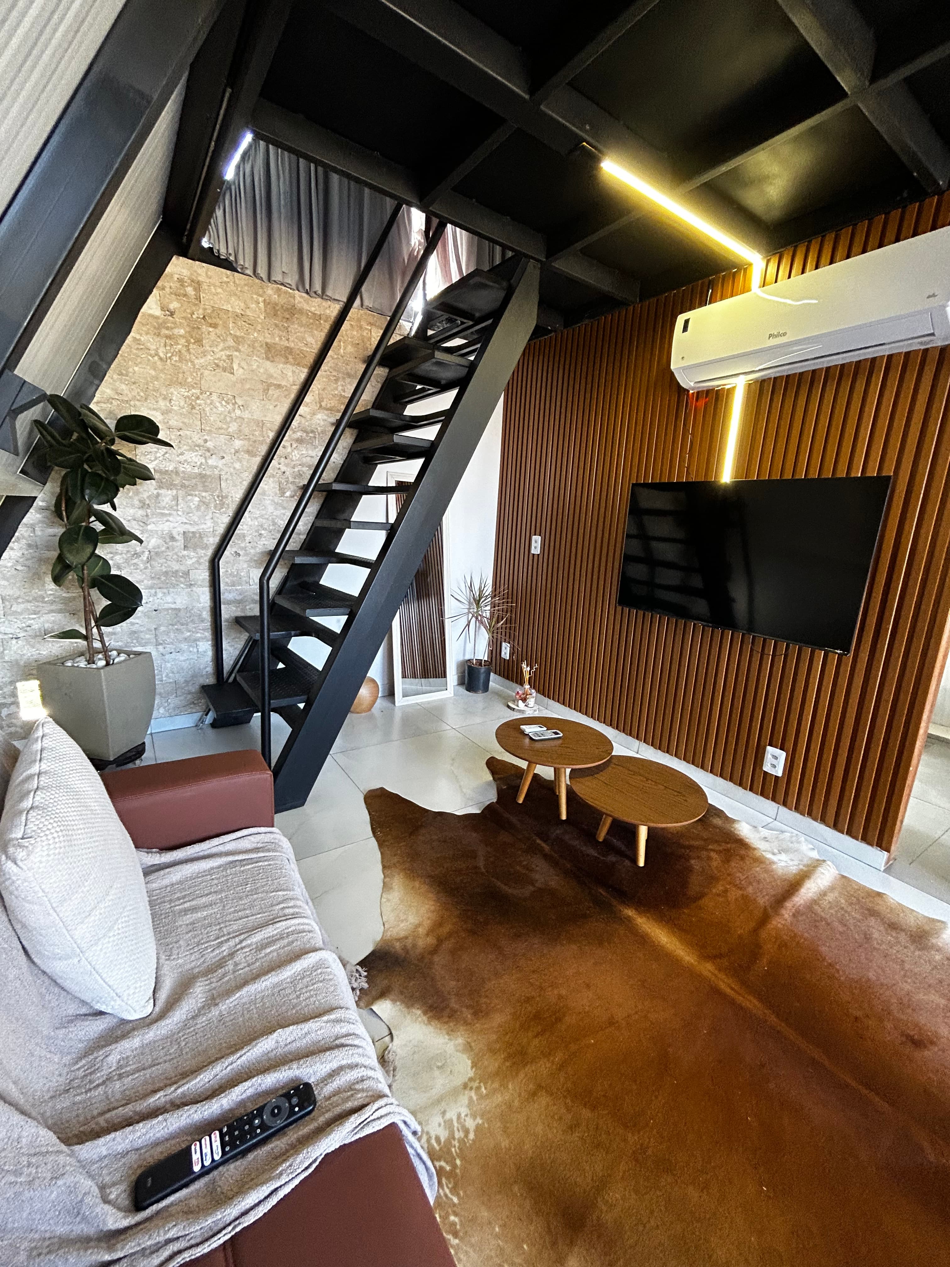 Sala de estar e tv - Imagem 1